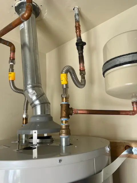 Water heater installation and plumbing repair in Kailua-Kona
